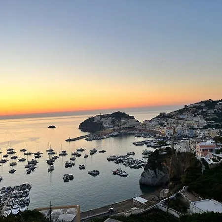Casa Vacanze Aversano Hébergement de vacances Ponza